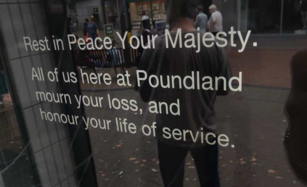 A memorial for the Queen displayed on a poundland TV